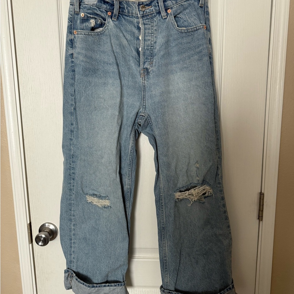 Universal Thread Light Blue Relaxed Jeans